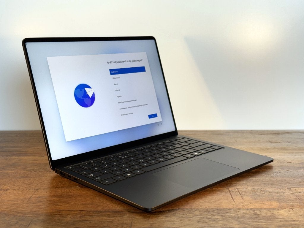 Microsoft Surface Laptop 7 - 13,8 inch / Ultra 7 / 512GB SSD, Qwerty, 13 inch, Zo goed als nieuw, Met videokaart