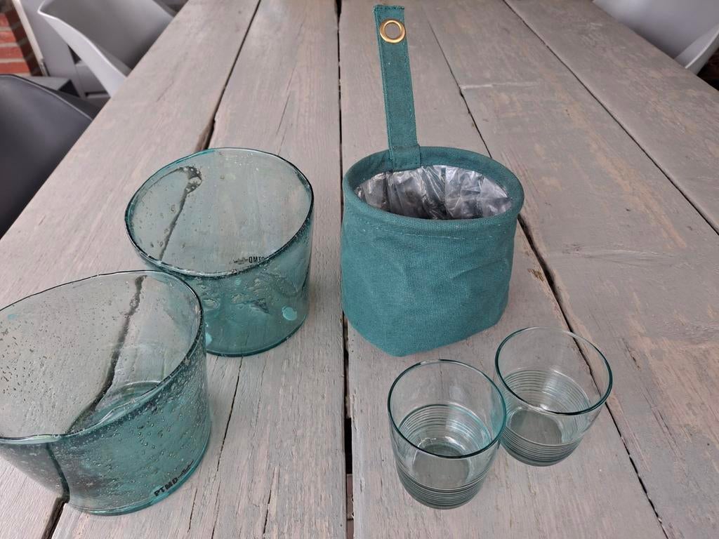 Aqua-blauwe woonaccessoires: vazen en glazen, Blauw, Ophalen of Verzenden, Zo goed als nieuw, Scandinavisch