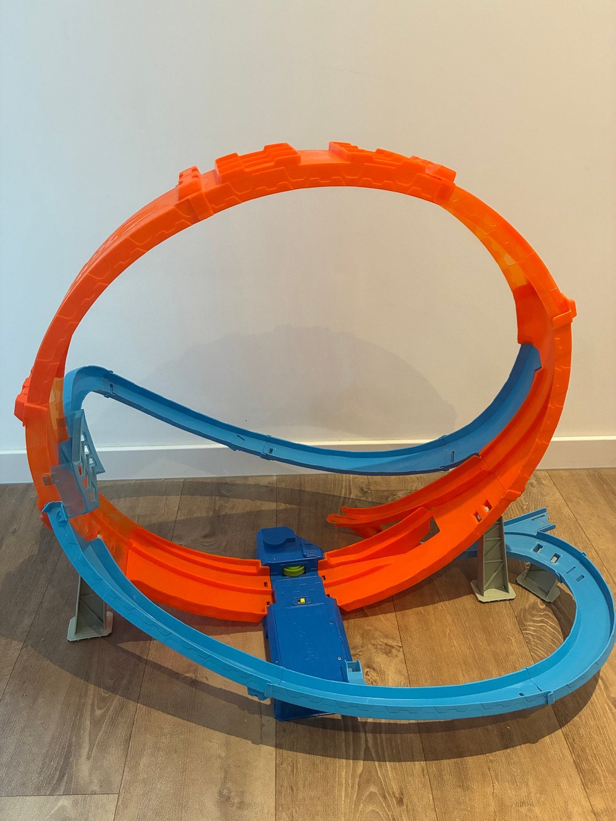 Hot Wheels Action - Wervelende looping, Racebaan, Ophalen of Verzenden, Zo goed als nieuw, Hot Wheels