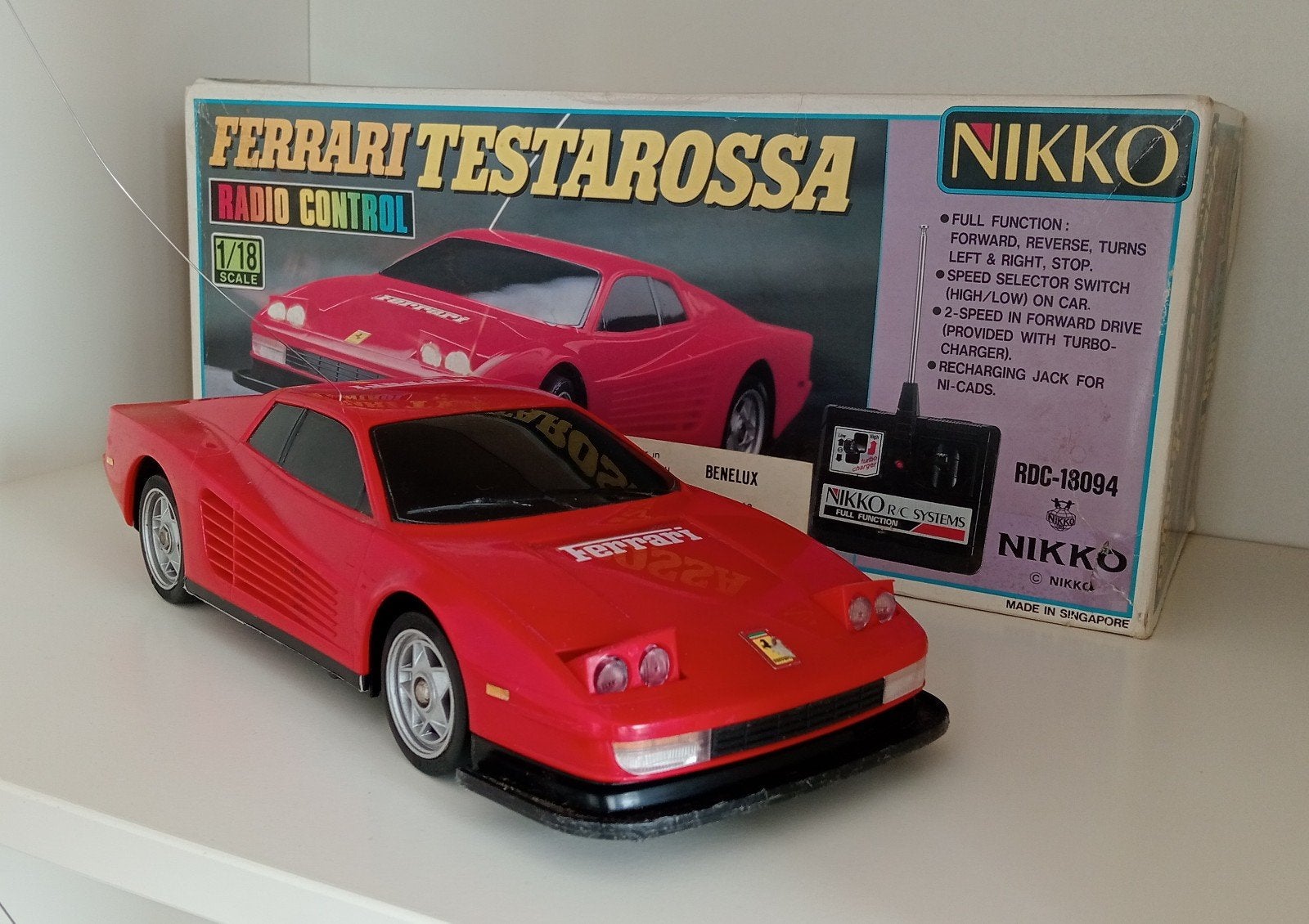 Vintage RC Nikko Ferrari Testarossa 1:18, Ophalen of Verzenden, Zo goed als nieuw, Overige schalen