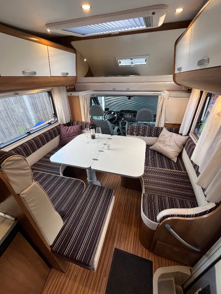 Caravans And Camping Familiecamper