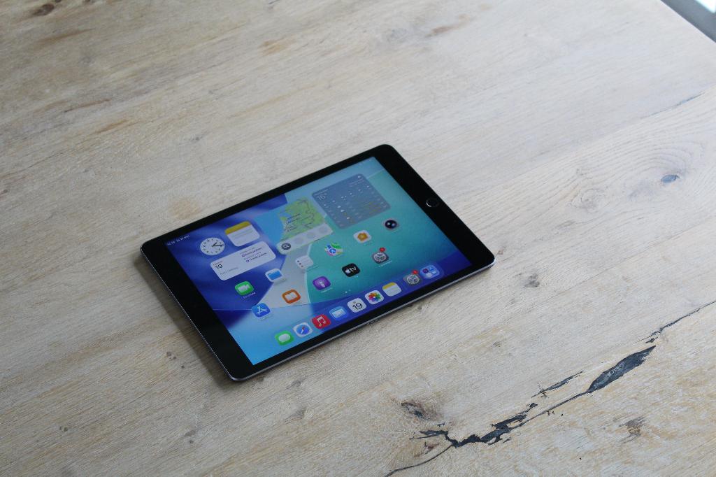 Apple iPad (9e gen.) - 64GB - Grijs | Batterijconditie 98%, 10 inch, Apple, Apple, Apple iPad