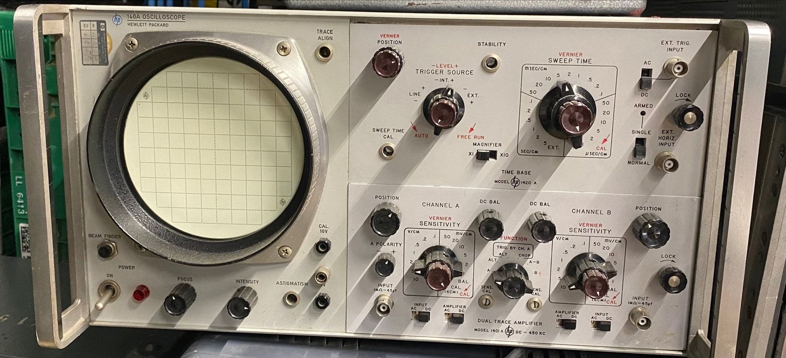 Hewlett-Packard 140A Oscilloscope - Mainframe Testapparaat, Doe-het-zelf en Verbouw, Meetapparatuur, Ophalen of Verzenden