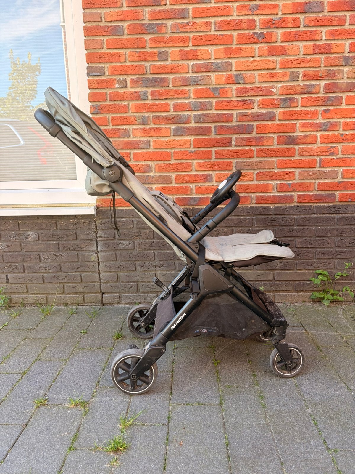 Easywalker jackey 2 groen met stuurtje, Kinderen en Baby's, Buggy's, Ophalen, Zo goed als nieuw
