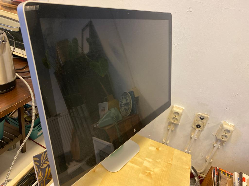 Apple Thunderbolt Display 24 inch (geen beeld, wel geluid), Computers en Software, Monitoren, Gebruikt, 60 Hz of minder, Thunderbolt