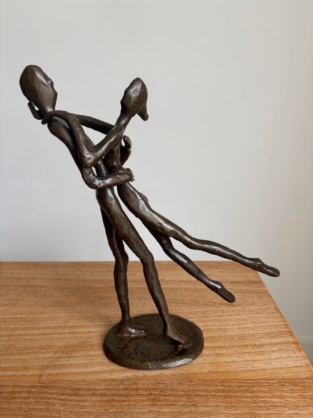 Massief bronzen beeld dansend paar - 24 cm, 1049 gram, Groep mensen, Ophalen of Verzenden, 20 - 50 cm, Beeld