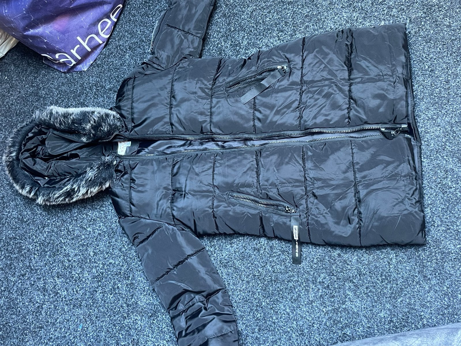 Mooie zwarte jas - Helaas te klein, Kleding | Dames, Jassen | Winter, Ophalen of Verzenden, Zo goed als nieuw, Maat 42/44 (L)