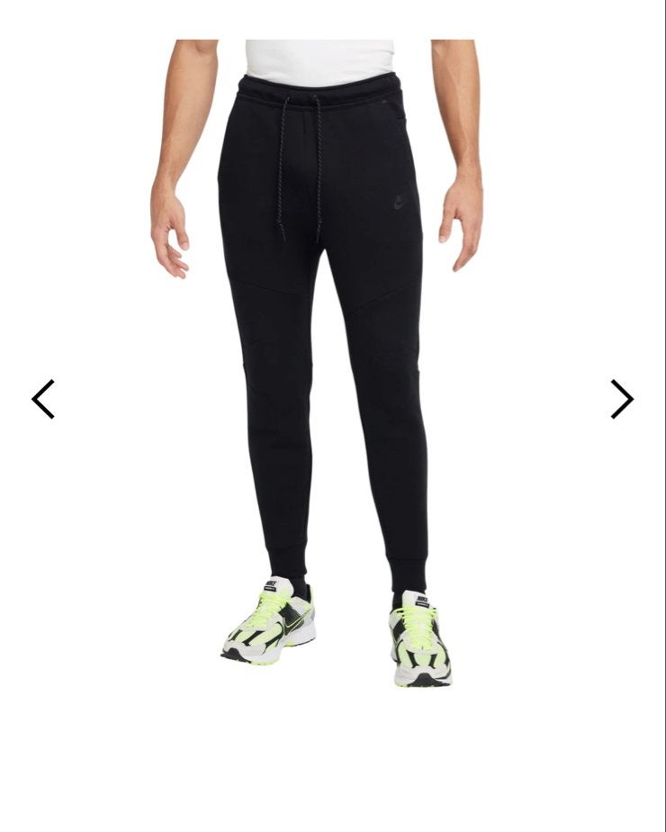 Nieuw Nike Tech Fleece Joggingbroek Heren Zwart Maat M, Ophalen of Verzenden, Nieuw, Maat 48/50 (M), Zwart