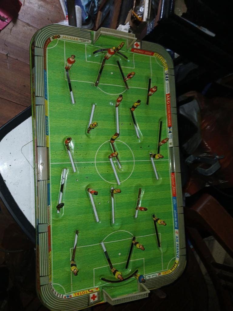 Blikken voetbal spel, Ophalen of Verzenden, Jongen of Meisje