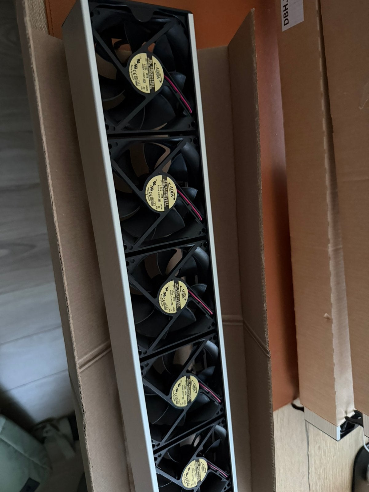Jaga Dynamic booster (DBH unit) (240cm, Strada Hybrid), 30 tot 80 cm, Hoog rendement (Hr), Radiator, Nieuw