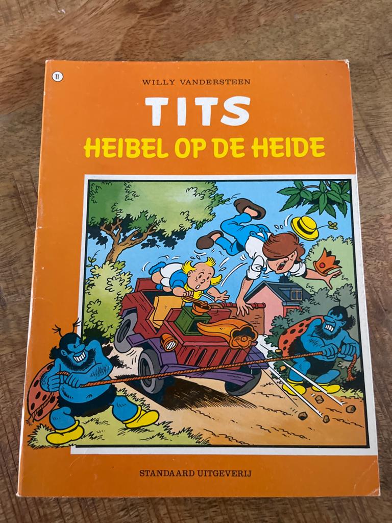 Tits: Heibel op de Heide - Willy Vandersteen stripboek, Eén stripboek, Ophalen of Verzenden, Zo goed als nieuw