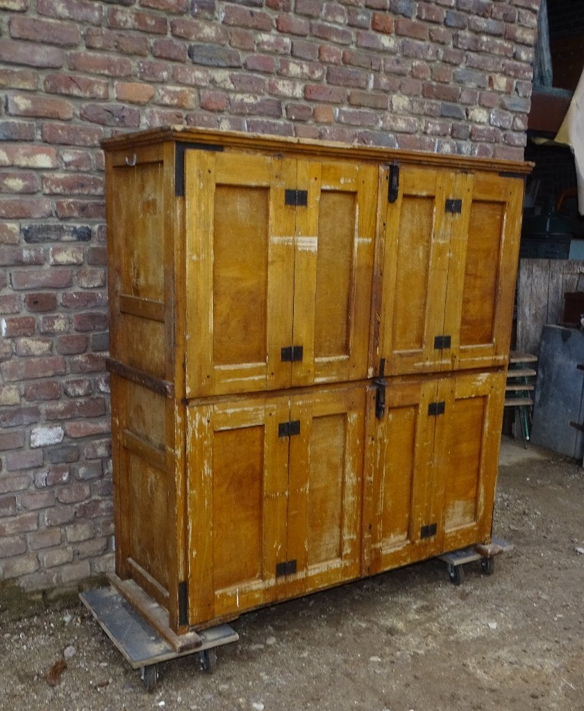 oude reiskast broodkast bakkerskast winkelkast kast bakkerij, Antiek en Kunst, Ophalen