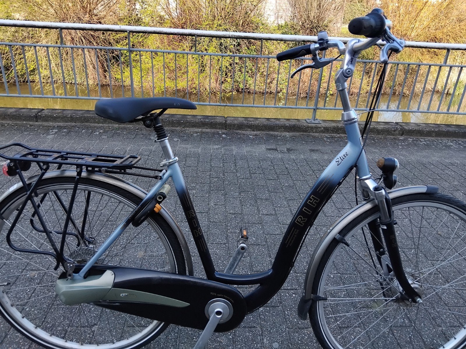 Mooie R.I.H Damesfiets., 53 tot 56 cm, Versnellingen, Zo goed als nieuw, Ophalen