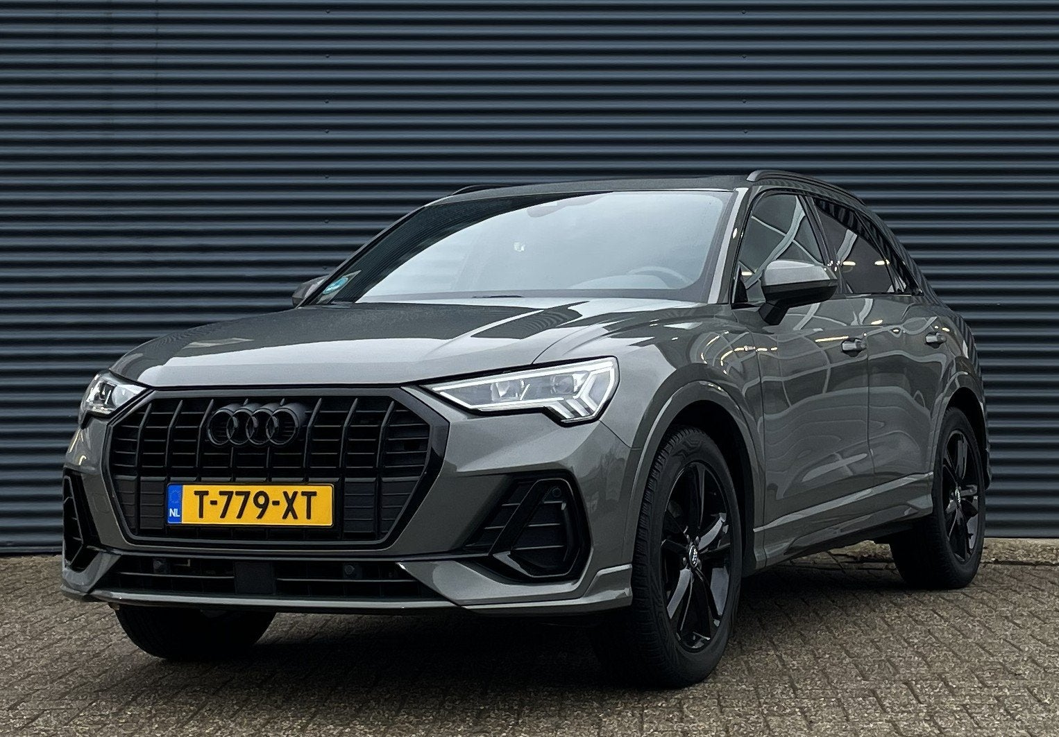 AUDI Q3 35 TFSI 2x S-Line S-Tronic Carplay/Pano/Keyless, 4 cilinders, 150 pk, 1505 kg, Leder en Stof
