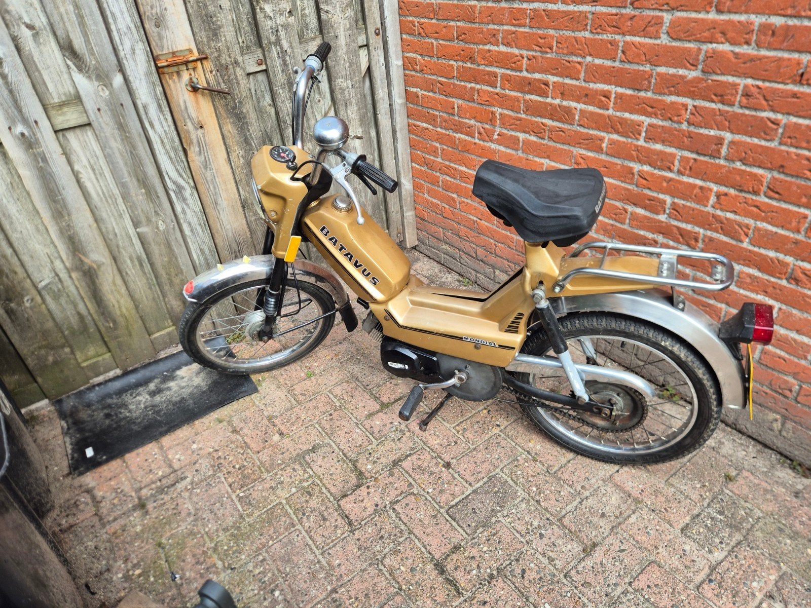 Batavus mondial bromfiets loop of sloop geel kenteken, Ophalen, Gebruikt, Batavus