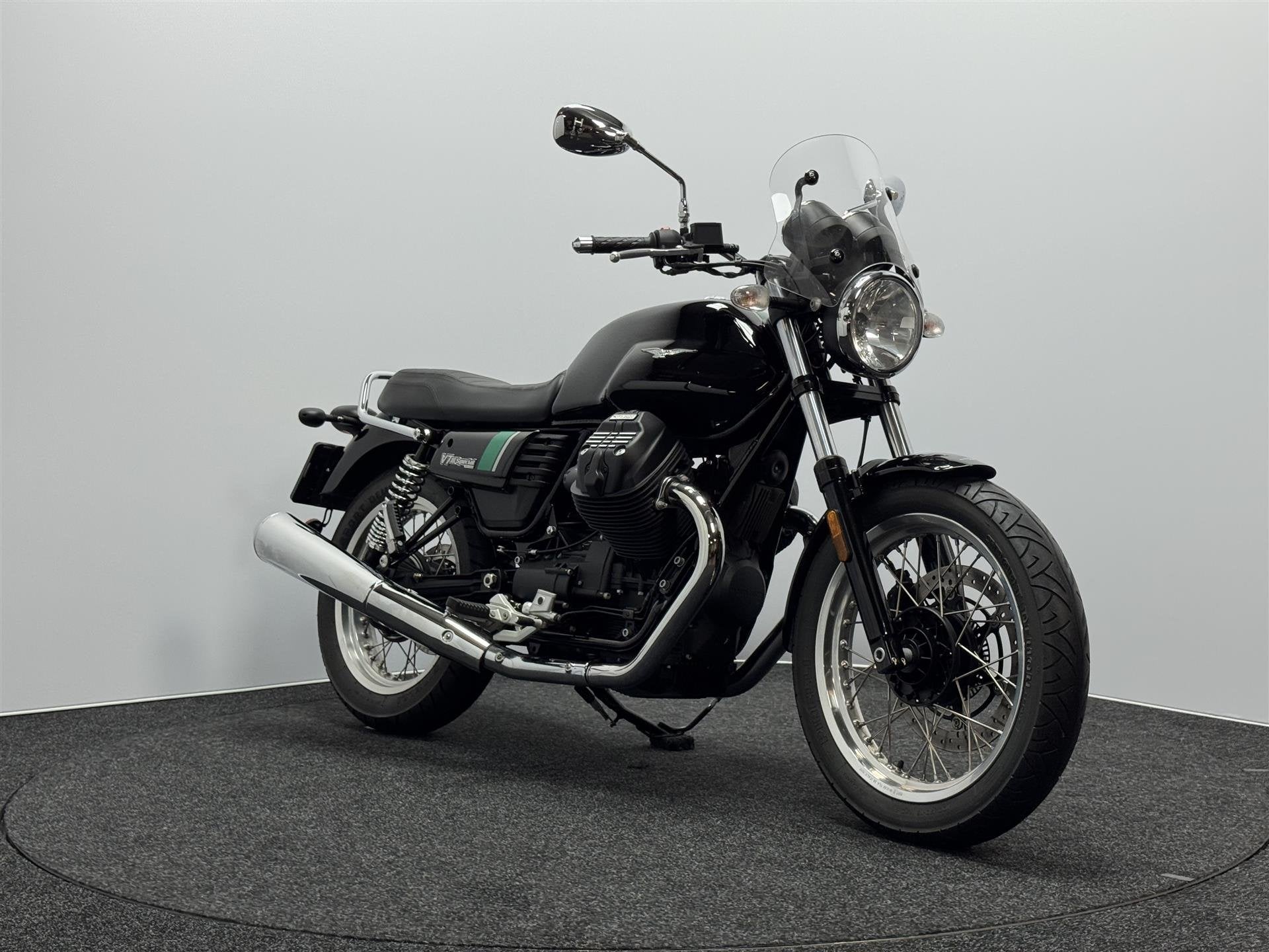 Moto Guzzi V7 III SPECIAL, Motoren, Motoren | Moto Guzzi, 744 cc, Bedrijf, ABS, 12 t/m 35 kW