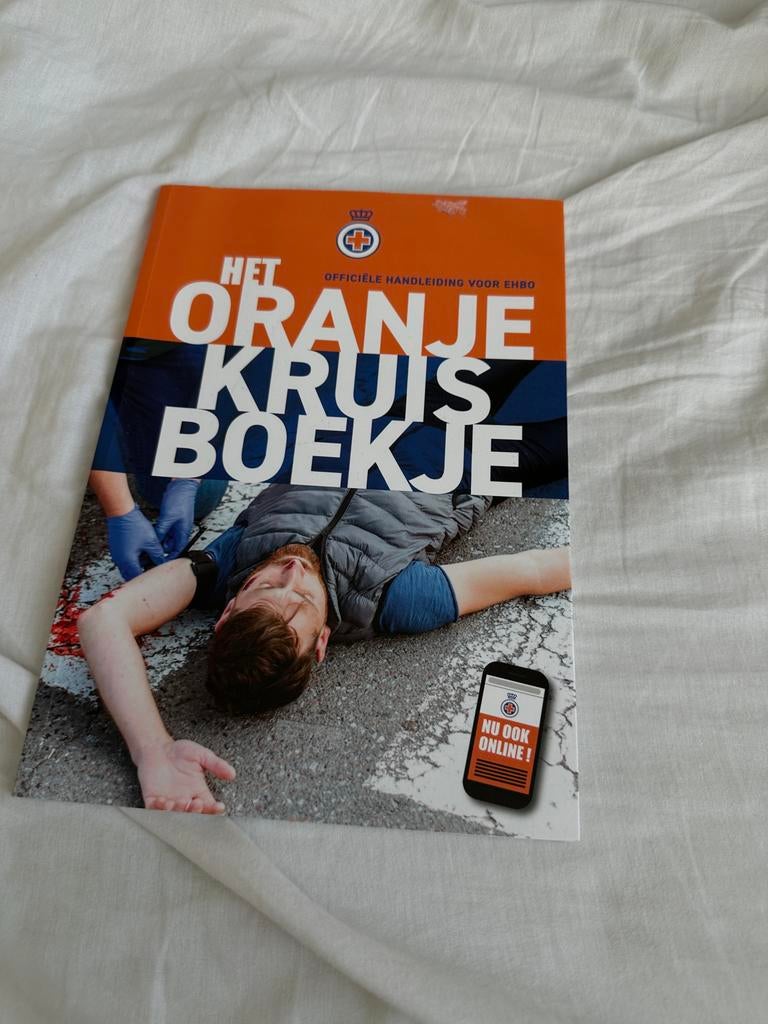 Het Oranje Kruis Boekje - Officiële Handleiding EHBO, Ophalen, Zo goed als nieuw, Overige niveaus