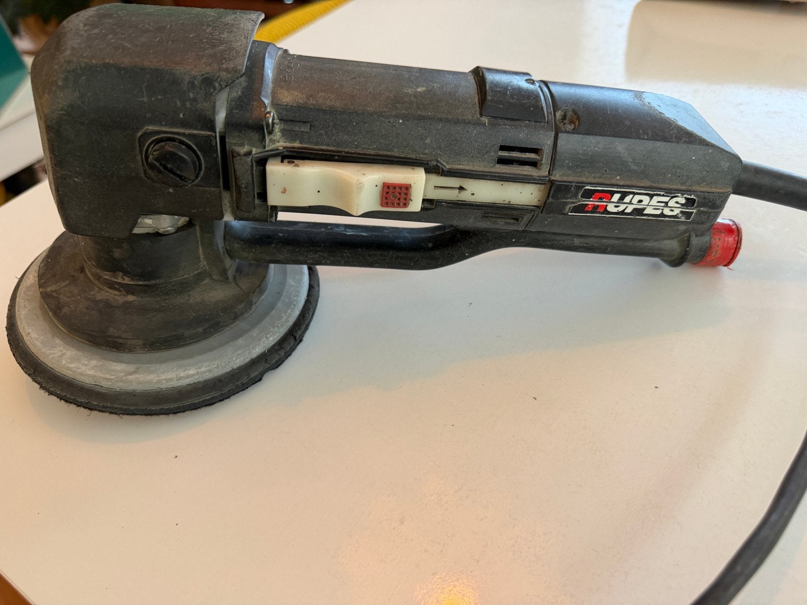 Rupes Polijstmachine met Verstelbare Snelheden, Ophalen of Verzenden, Gebruikt, Minder dan 600 watt, Excentrische schuurmachine