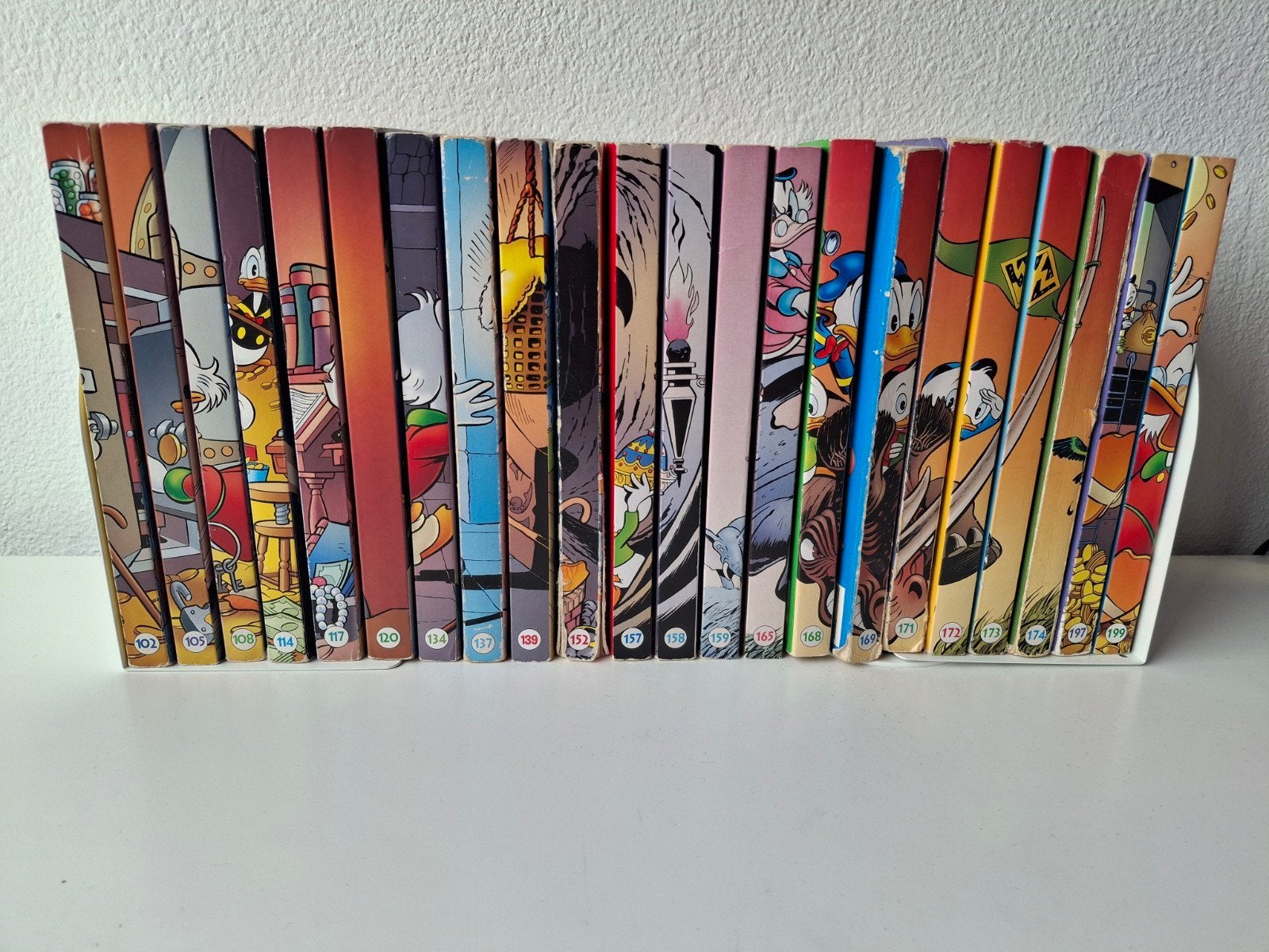 Donald Duck Pocket Boekjes - Reeks divers tussen de 100, 200, Boeken, Complete serie of reeks, Ophalen of Verzenden, Gelezen