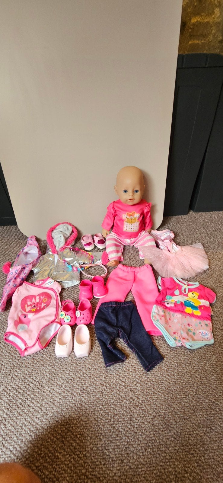 Baby Born met uitgebreide kledingcollectie en accessoires, Ophalen of Verzenden, Zo goed als nieuw, Babypop