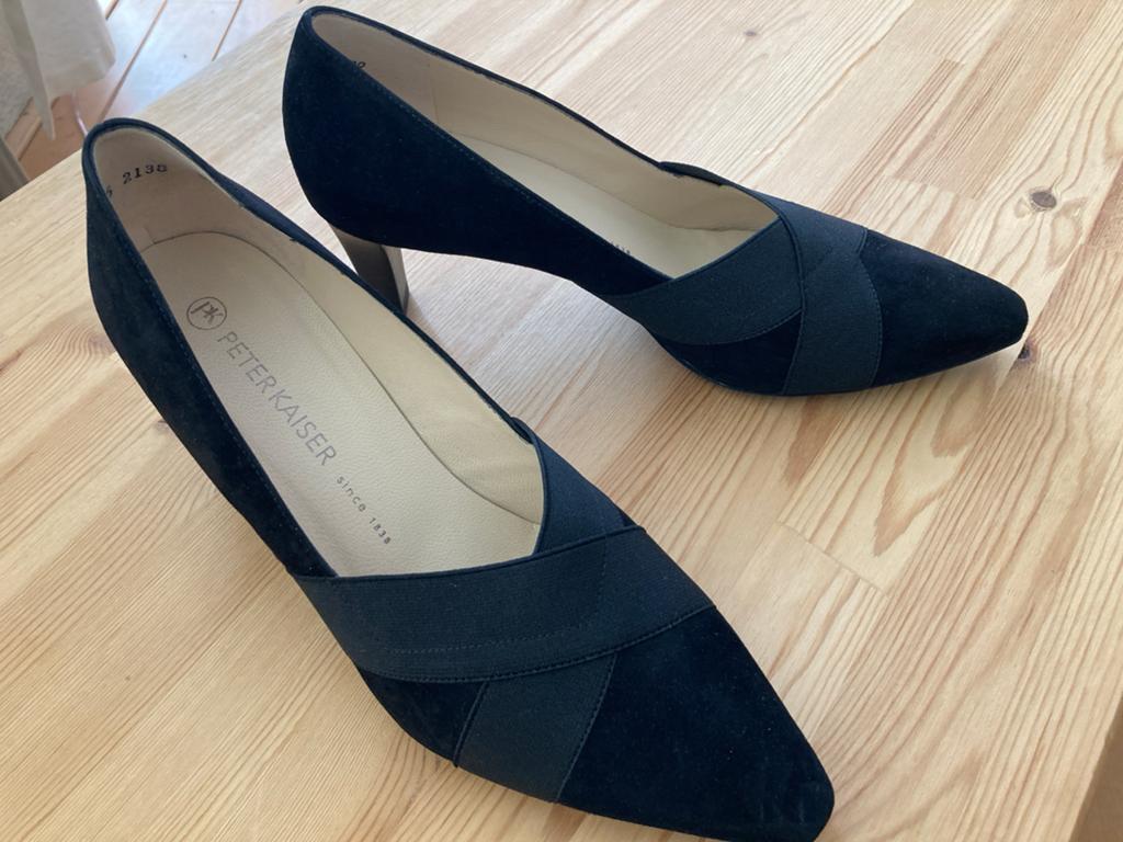 Peter Kaiser zwarte suède pumps - Maat 39, Kleding | Dames, Schoenen, Ophalen, Zo goed als nieuw, Zwart, Pumps