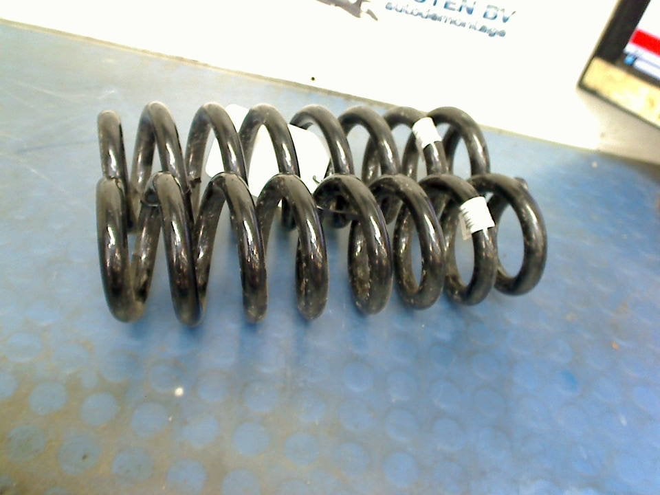 Schroefveer Set Achter BMW 3 serie Touring (G21) 2024, Gebruikt, Petuelring 130, München 80809, , Duitsland, BMW, Bayerische Motoren Werke AG