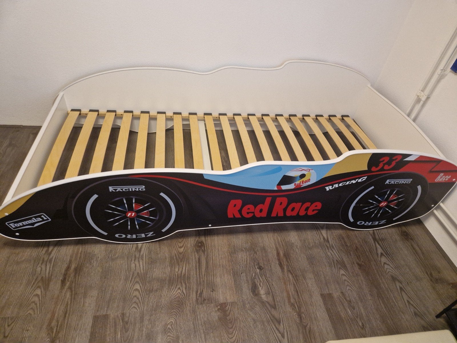 Kinderbed raceauto design met lattenbodem, Ophalen, 70 tot 85 cm, Zo goed als nieuw, Lattenbodem
