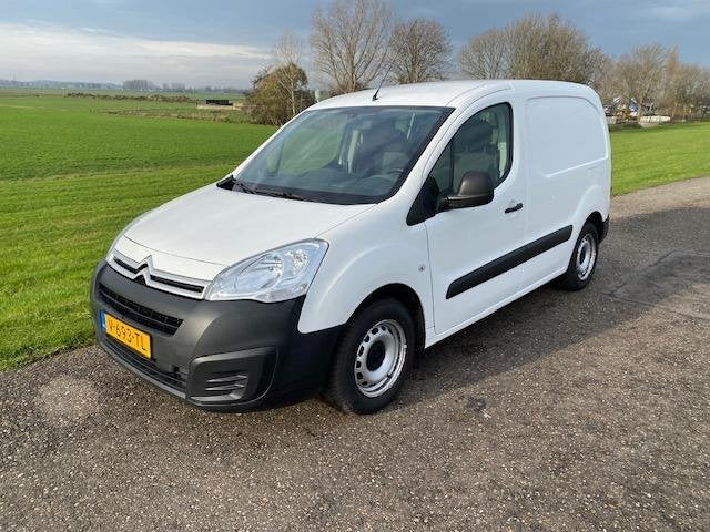 Citroen Berlingo 1.6 BlueHDI 75 Club 98.000 km!/ airco/cv/20, Auto's, Voorwielaandrijving, Stof, Citroën, 23 km/l