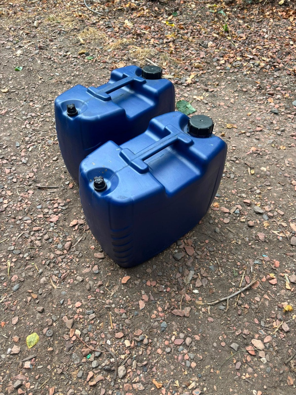 Stevige kunststof jerrycans 20L met ontluchting en kijkglas, Auto diversen, Overige Auto diversen, Ophalen of Verzenden, NVT, NVT
