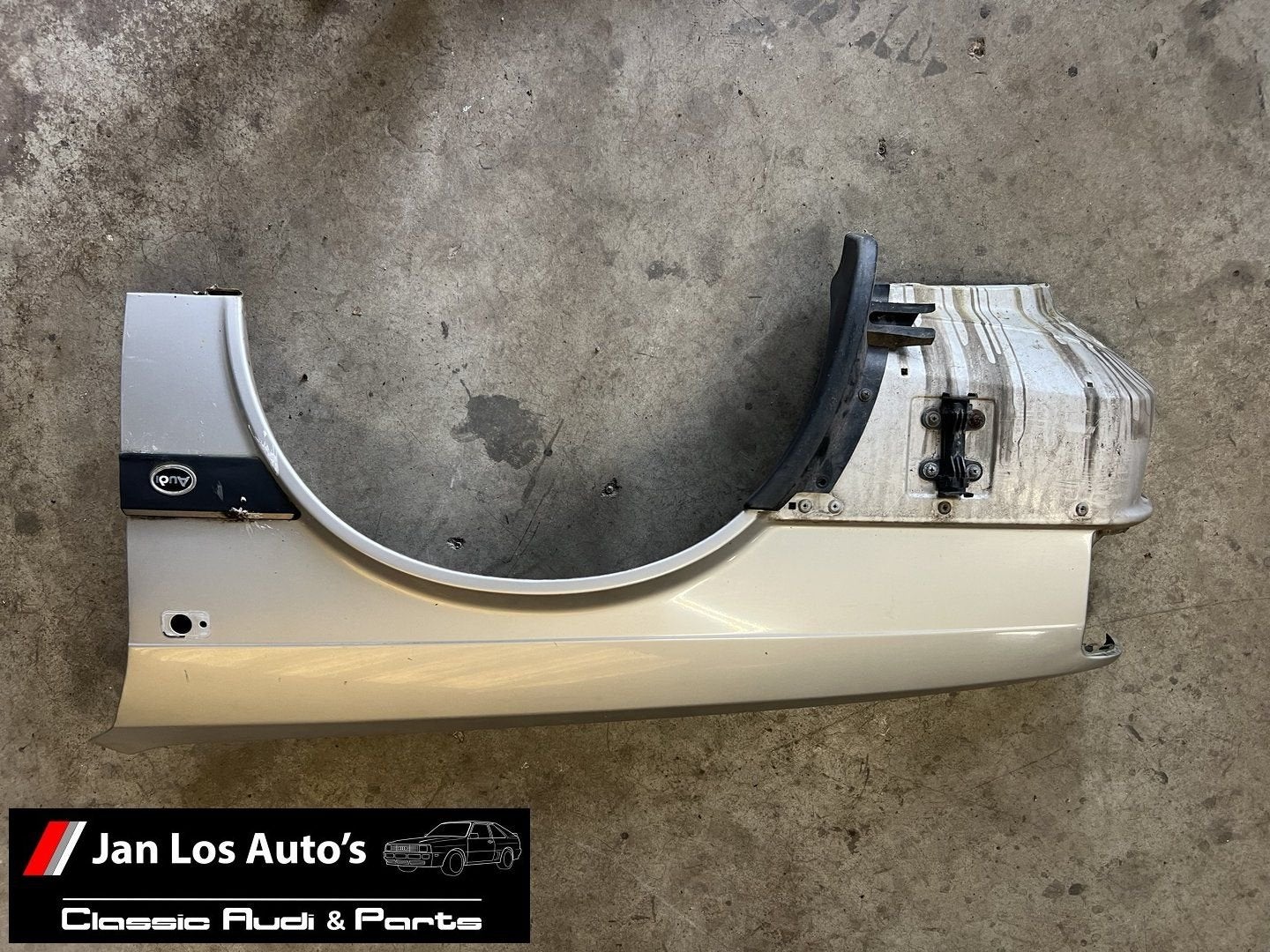 Audi 80 B2 typ 81 FL (84-87) spatbord voorscherm spatscherm, Ophalen, Gebruikt, -, -
