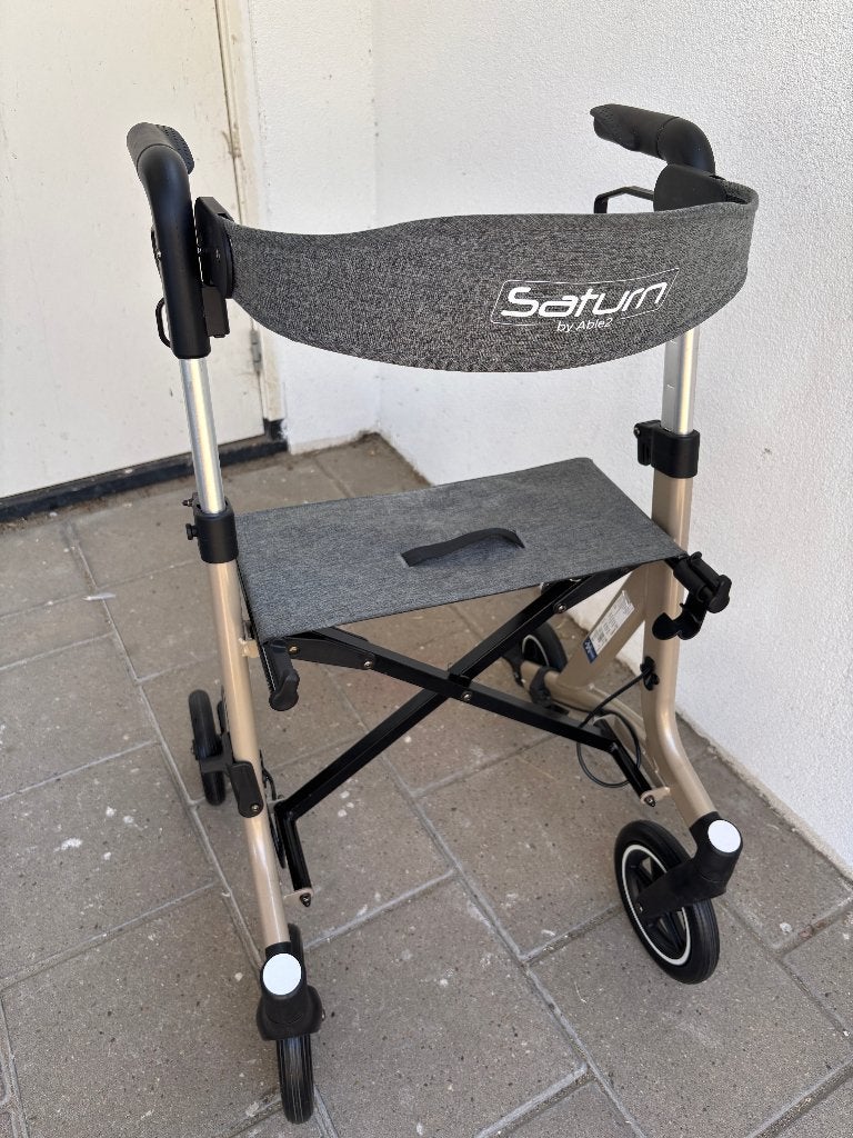 Nr 5... Saturn Able 2 Champagne, Diversen, Rollators, Ophalen, ., Saturn, Zo goed als nieuw