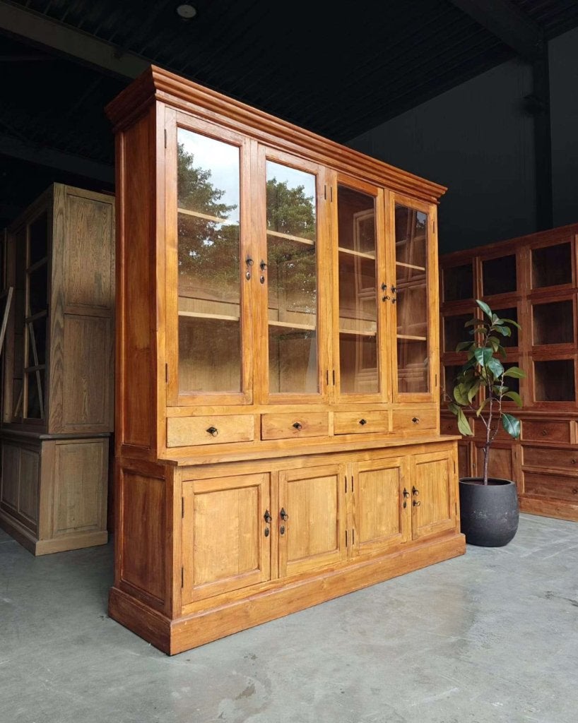 Hoge antieke winkelkast | Servieskast teakhout #7646, Huis en Inrichting, Glas, Gebruikt, Met deur(en), -