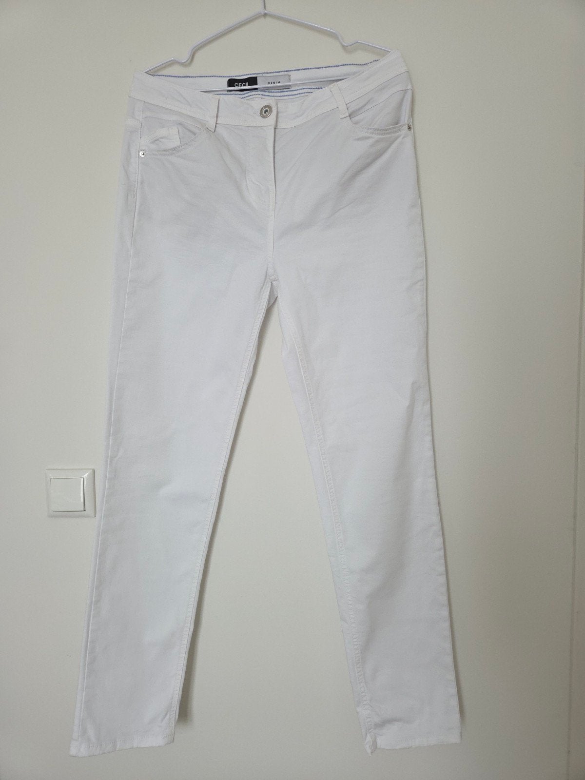 Cecil Denim wit slim-fit pantalon stretch 30 inch maat 31, Maat 38/40 (M), Wit, Ophalen of Verzenden, Zo goed als nieuw