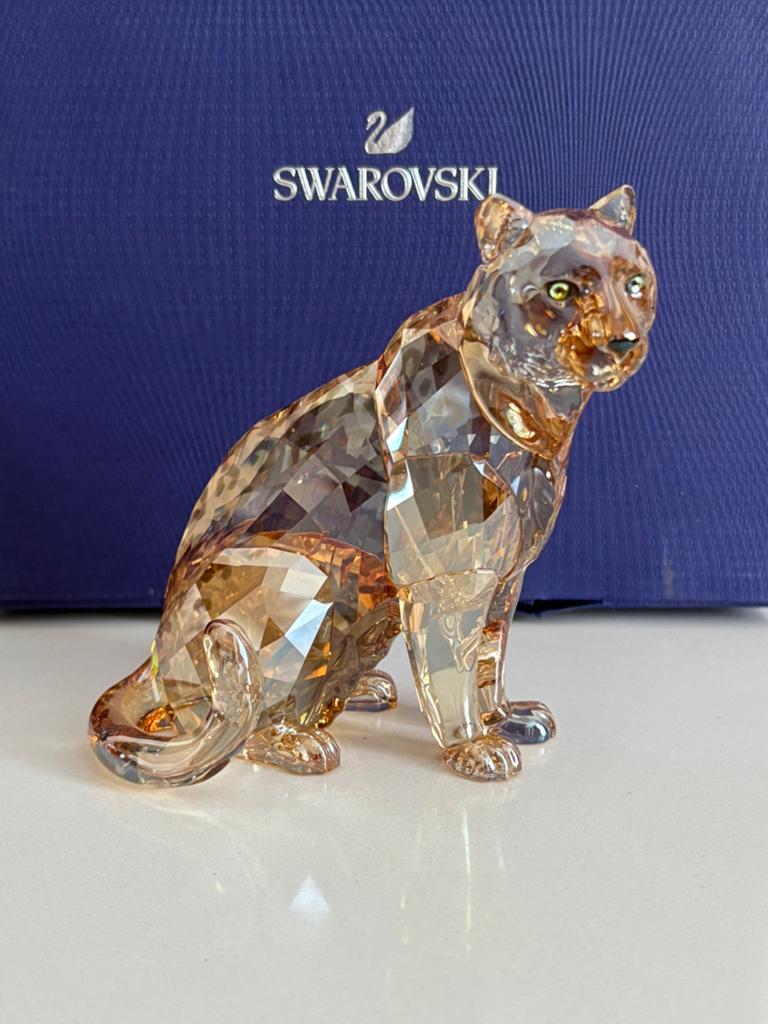 Swarovski jaarstuk Sofia Amoer luipaard, Verzamelen, Swarovski, Ophalen of Verzenden, Zo goed als nieuw, Figuurtje