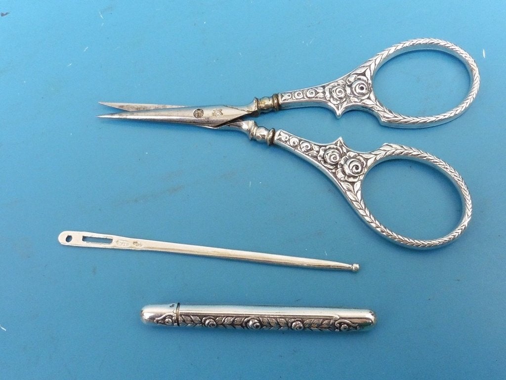 Zilveren naaigarnituur                                   Z74, Ophalen of Verzenden, Zilver