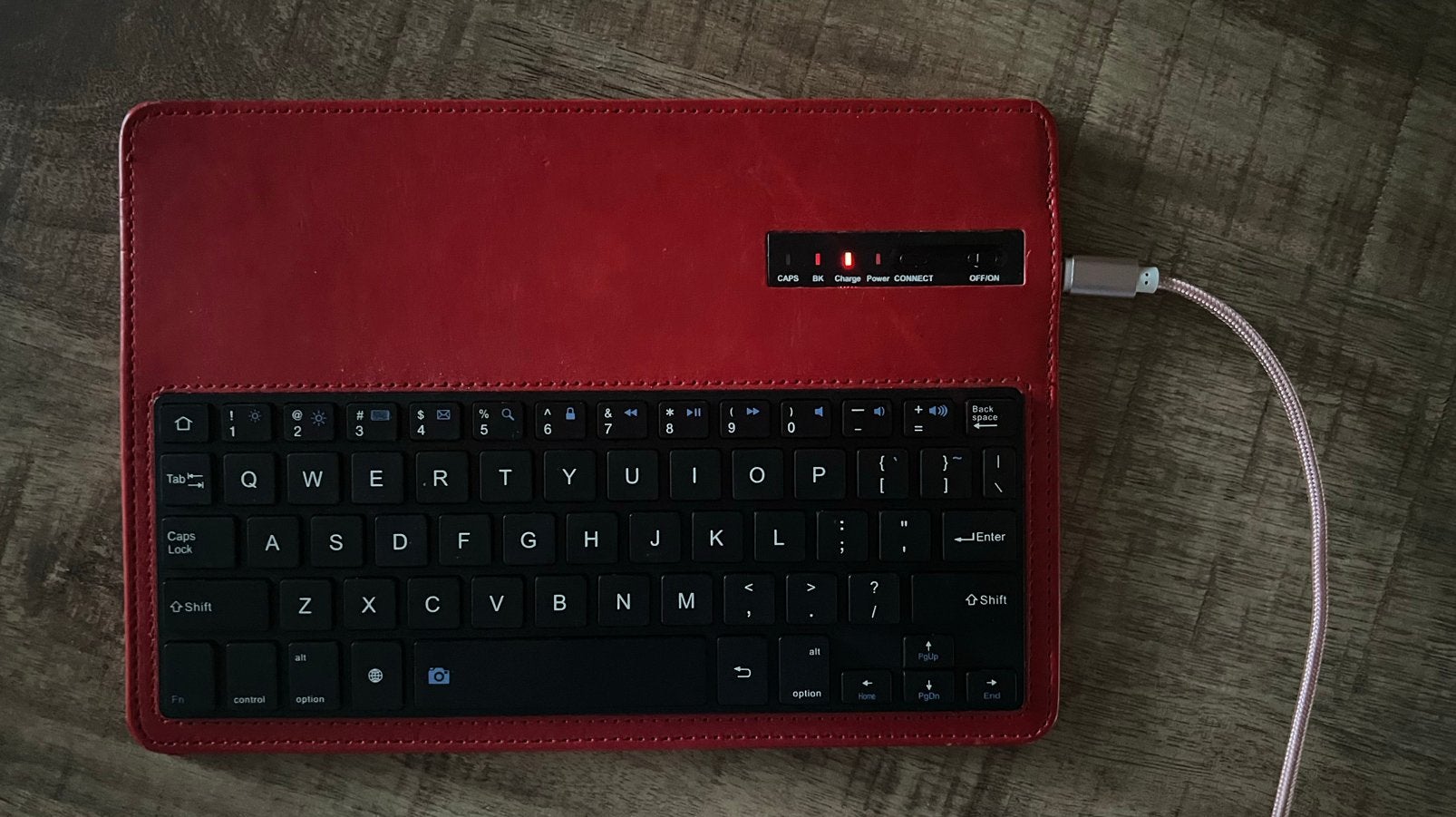 Bluetooth Keyboard 3.0 V22, kleur rood, Gebruikt, Ophalen of Verzenden, Draadloos, Qwerty