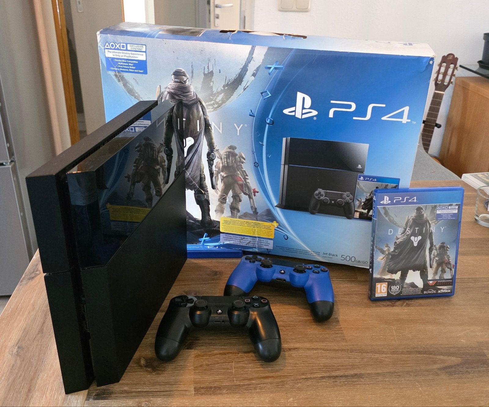 PS4 Original 500GB met 2 controllers en 8 games, Spelcomputers en Games, Ophalen, Met 2 controllers, Original, 500 GB