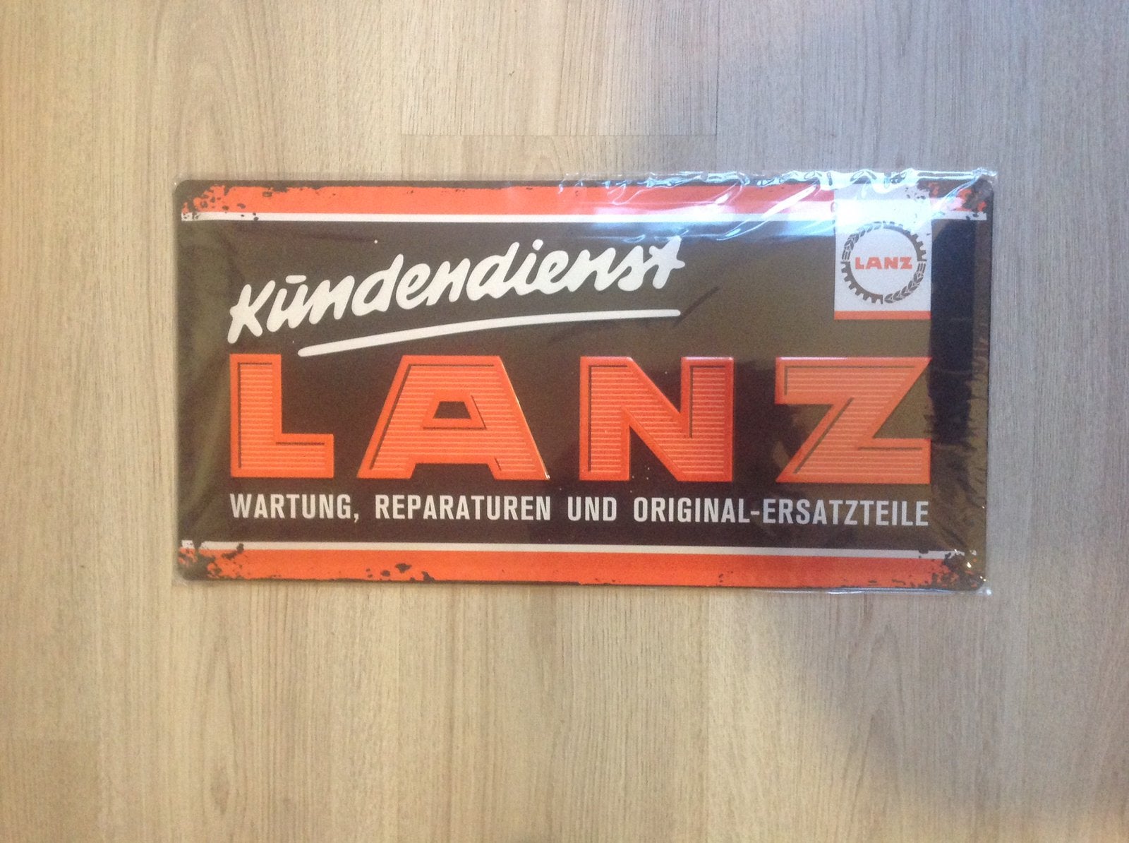 LANZ BULLDOG KÜNDENDIENST groot 3D recl. bord (geen emaille), Verzamelen, Merken en Reclamevoorwerpen, Ophalen of Verzenden, Nieuw