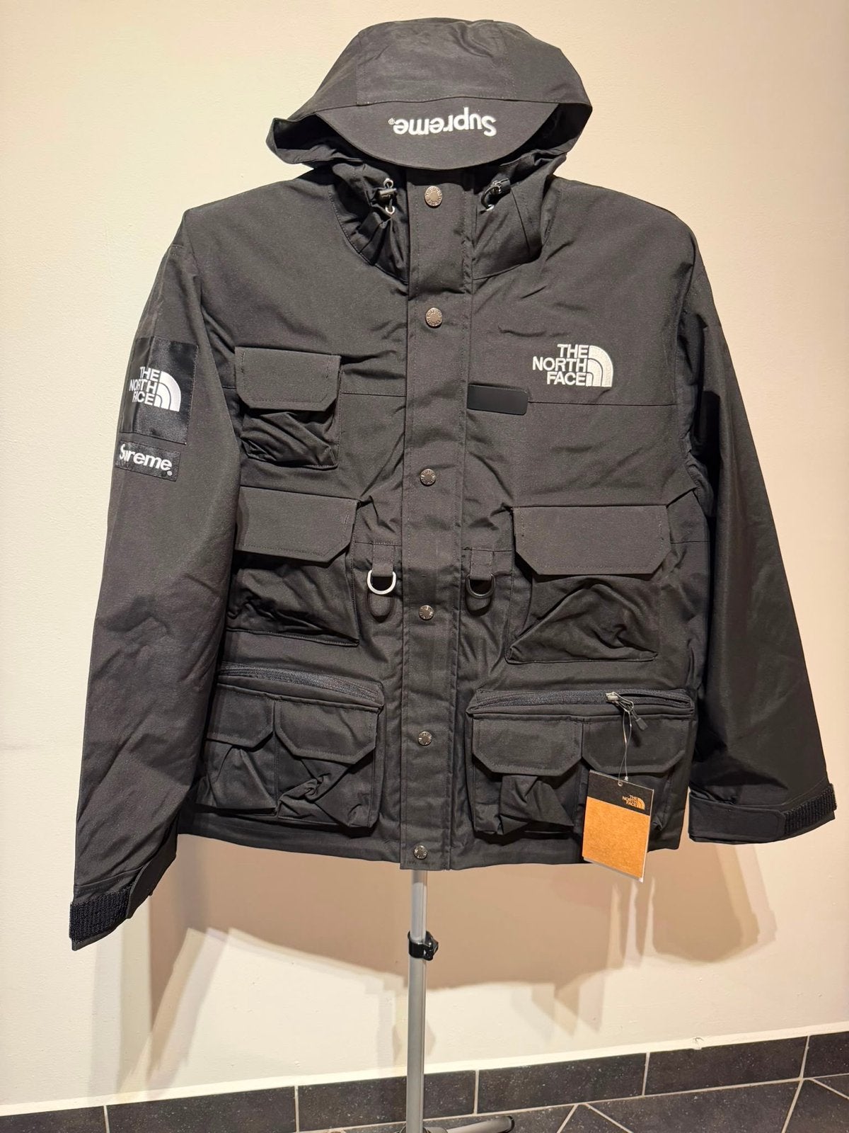 The North Face x Supreme Cargo Jacket Zwart Maat M, Kleding | Heren, Ophalen of Verzenden, Nieuw, Maat 48/50 (M), Zwart