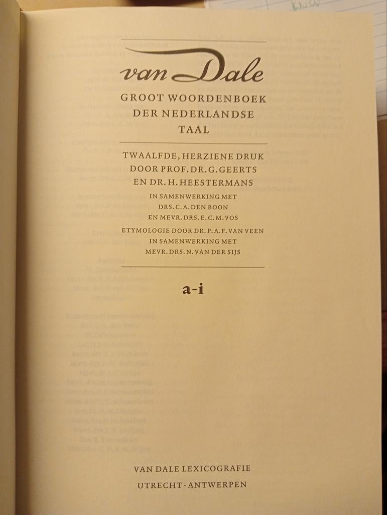 Van Dale Woordenboeken en Puzzelboeken, Ophalen