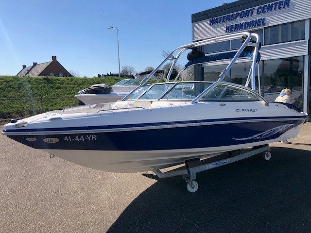 Rinker 226 Captiva, Ophalen, Gebruikt, Binnenboordmotor, 300 pk