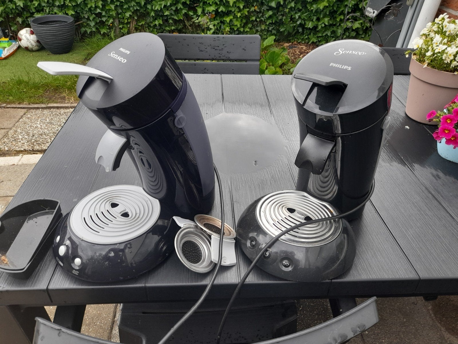 2 Philips Senseo koffiezetapparaten - Defect, Koffiepads en cups, Gebruikt, Koffiemachine, Ophalen of Verzenden