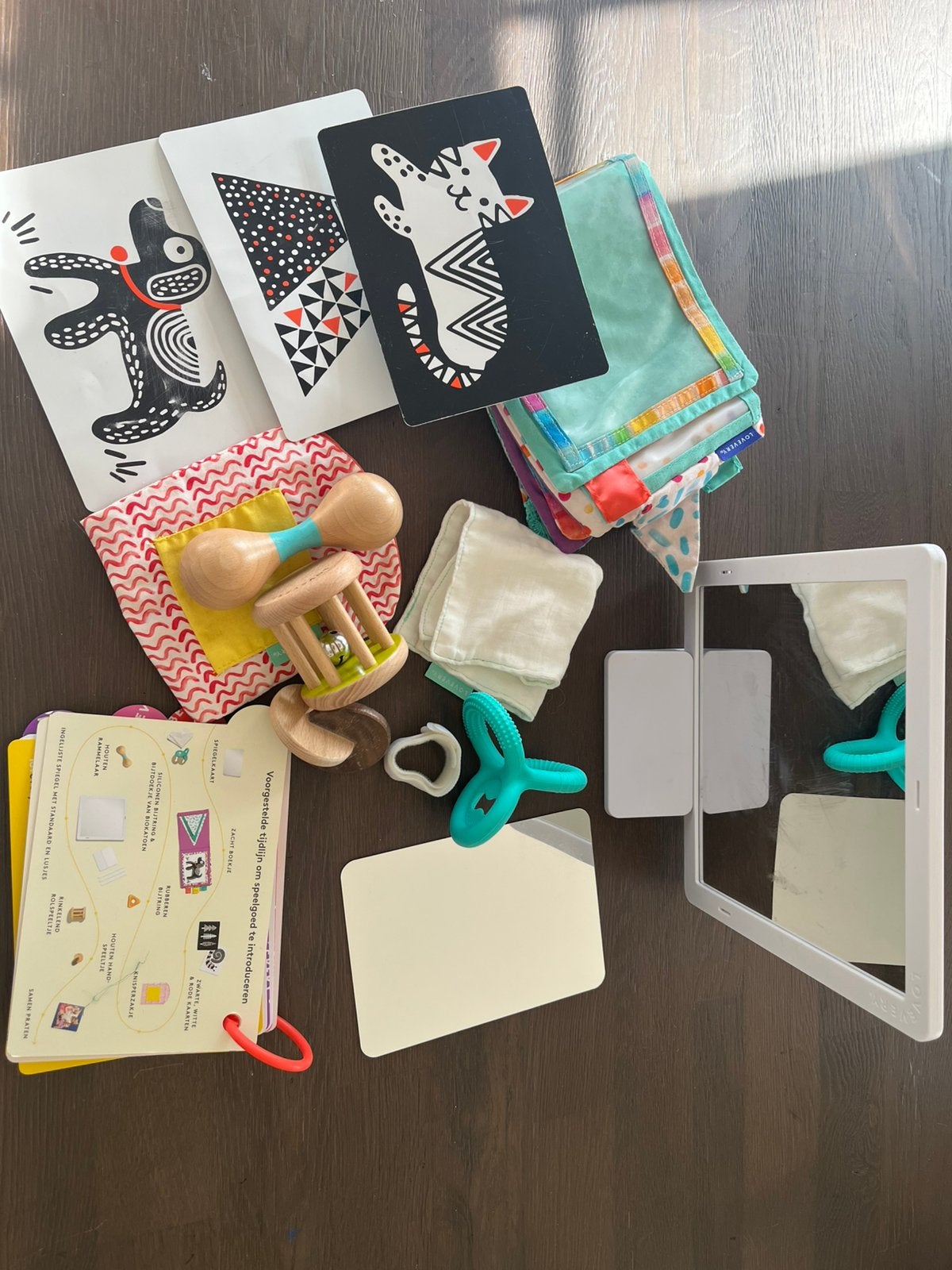 Lovevery speelkit 3-4 maanden, Kinderen en Baby's, Ophalen of Verzenden, Gebruikt, Taal en Lezen, Met geluid