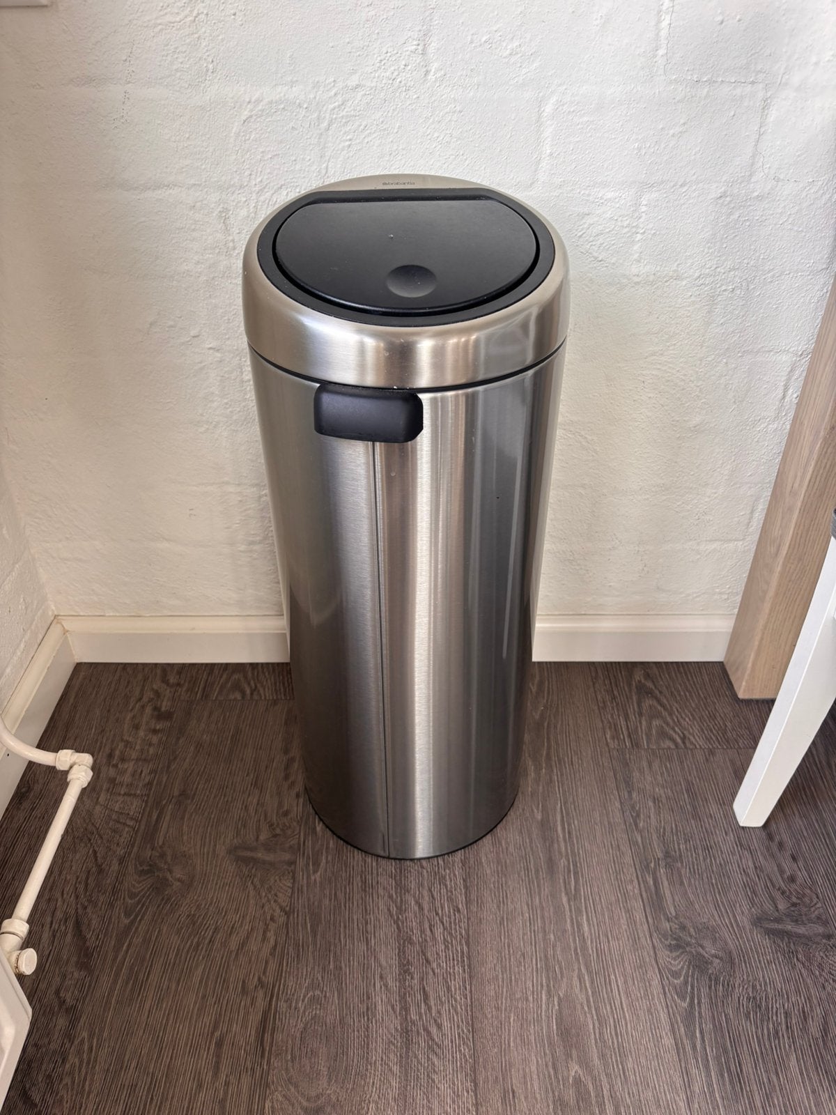 Brabantia Touch Bin Afvalemmer - Mat Zilver / RVS, Ophalen, 50 – 75, Gebruikt, 20 tot 30 liter