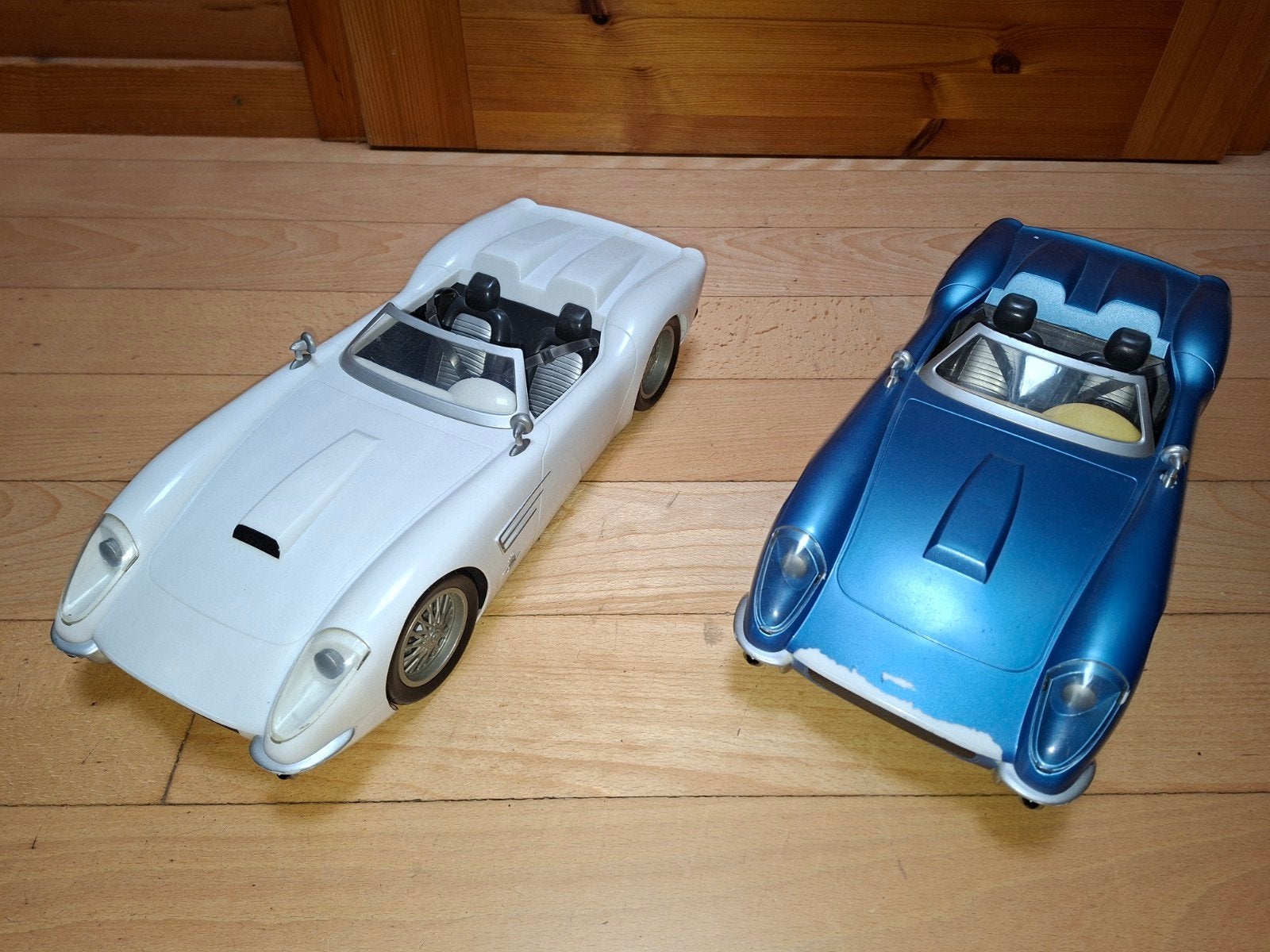 Bentley MGA Entertainment Bratz poppenauto's, schaal 1:10, Ophalen of Verzenden, Gebruikt, Auto