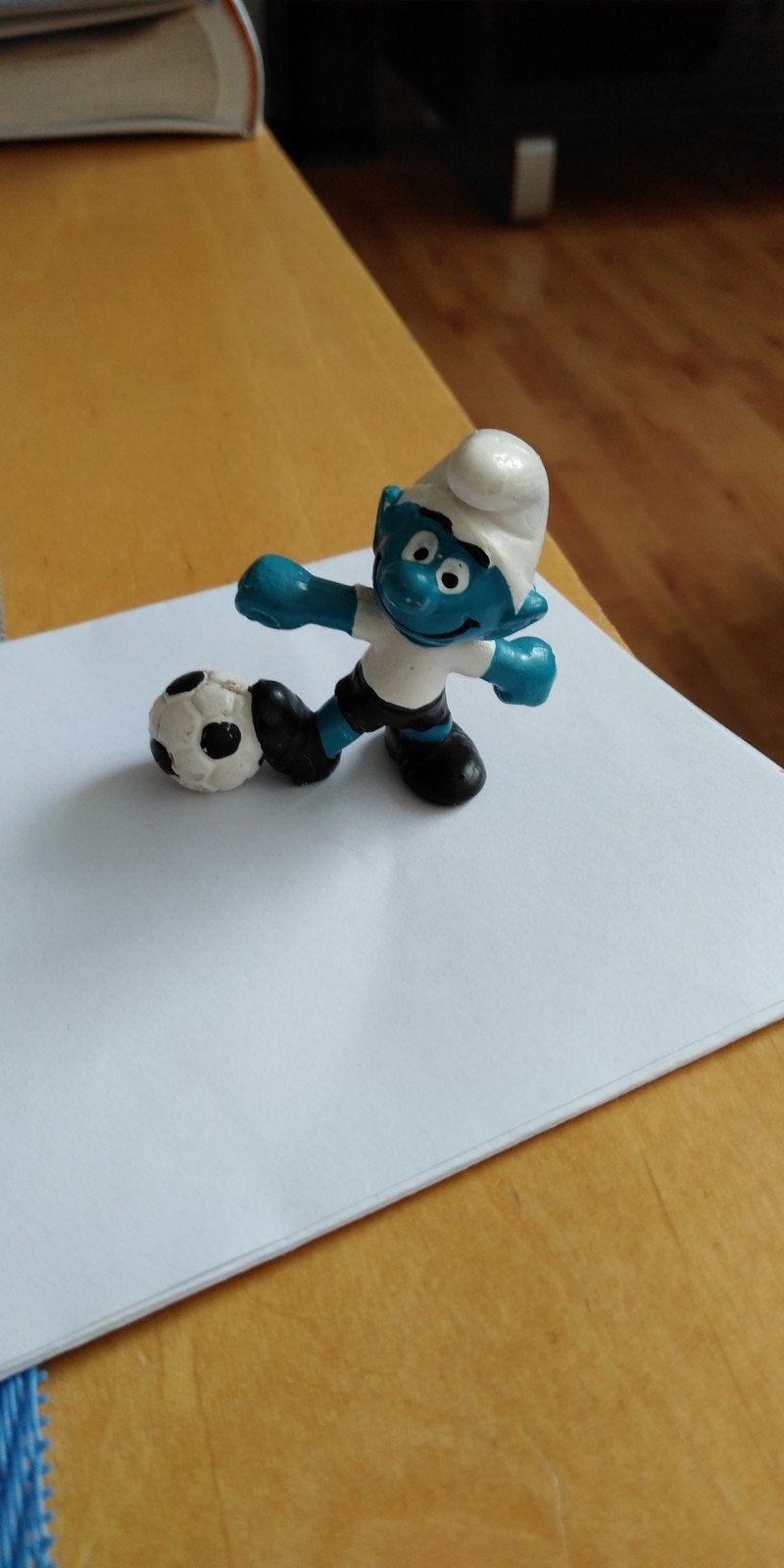 Smurf met voetbal, Verzamelen, Smurfen, Ophalen of Verzenden, Zo goed als nieuw