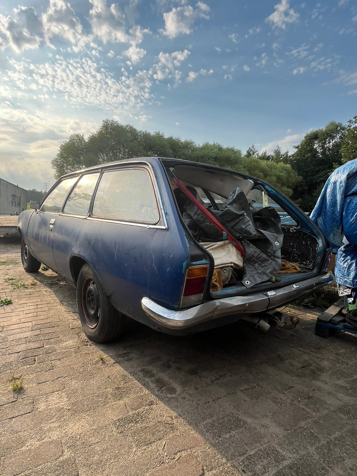 Opel Rekord 1.7 Caravan 1973 Blauw, 83 pk, Achterwielaandrijving, Overige modellen, 4 cilinders