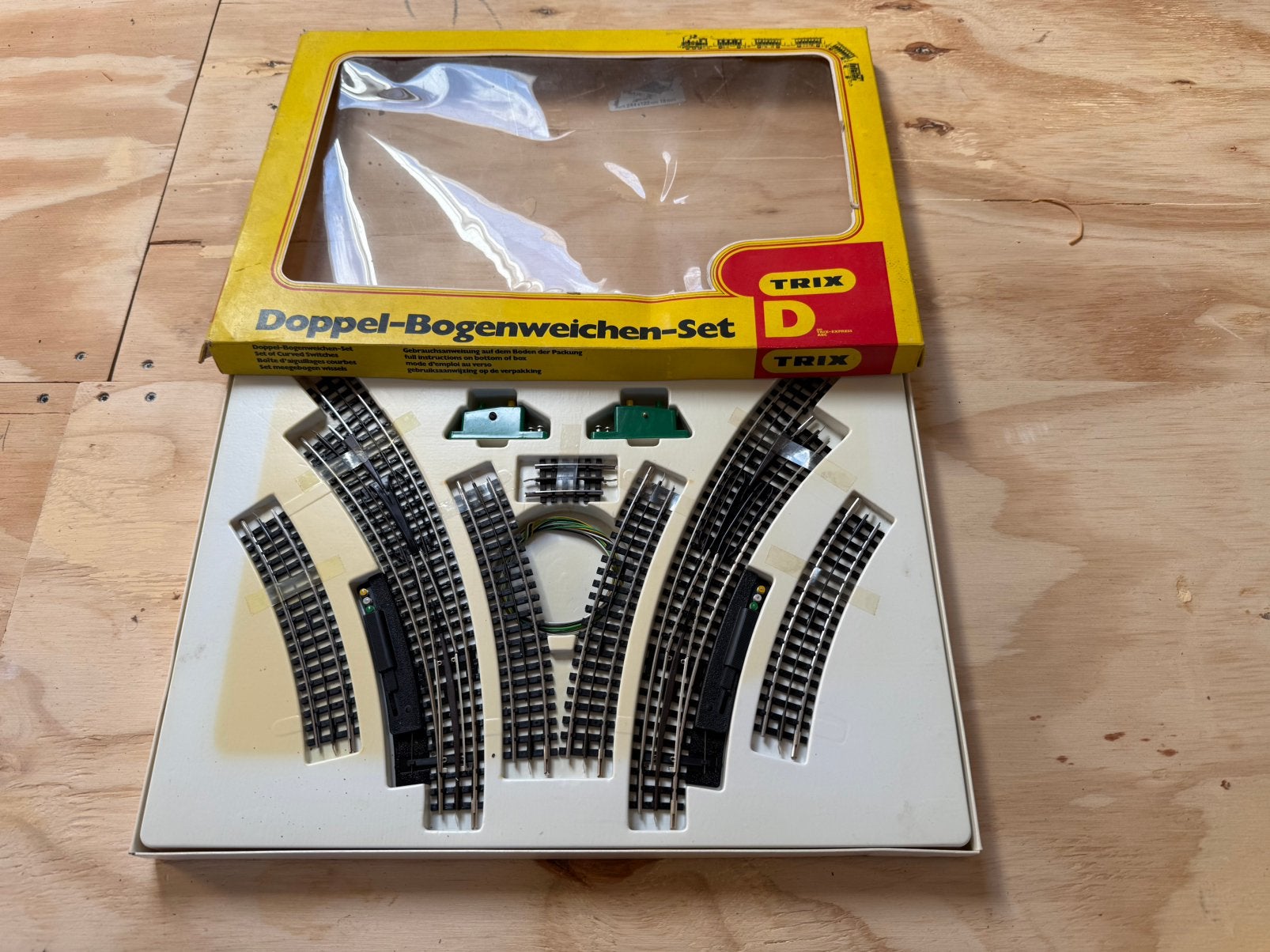 Trix Express D Set elektrische Bochtwissels als nieuw, Gelijkstroom, Trix, Rails, Ophalen of Verzenden