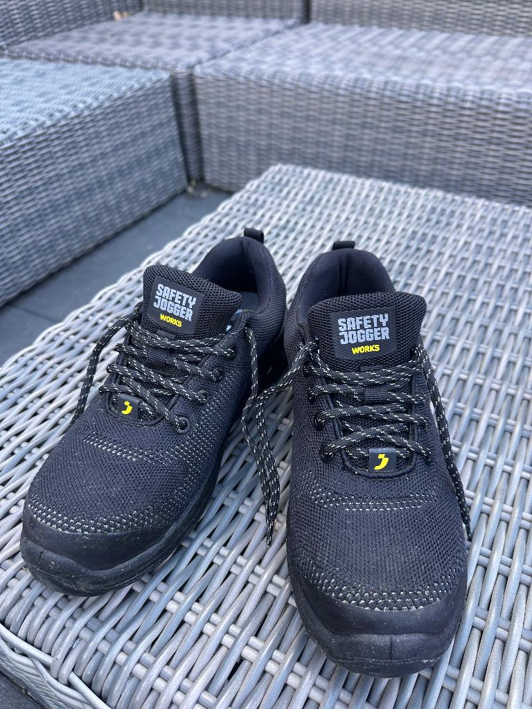Safety jogger works- Nummer 40, Ophalen, Zo goed als nieuw