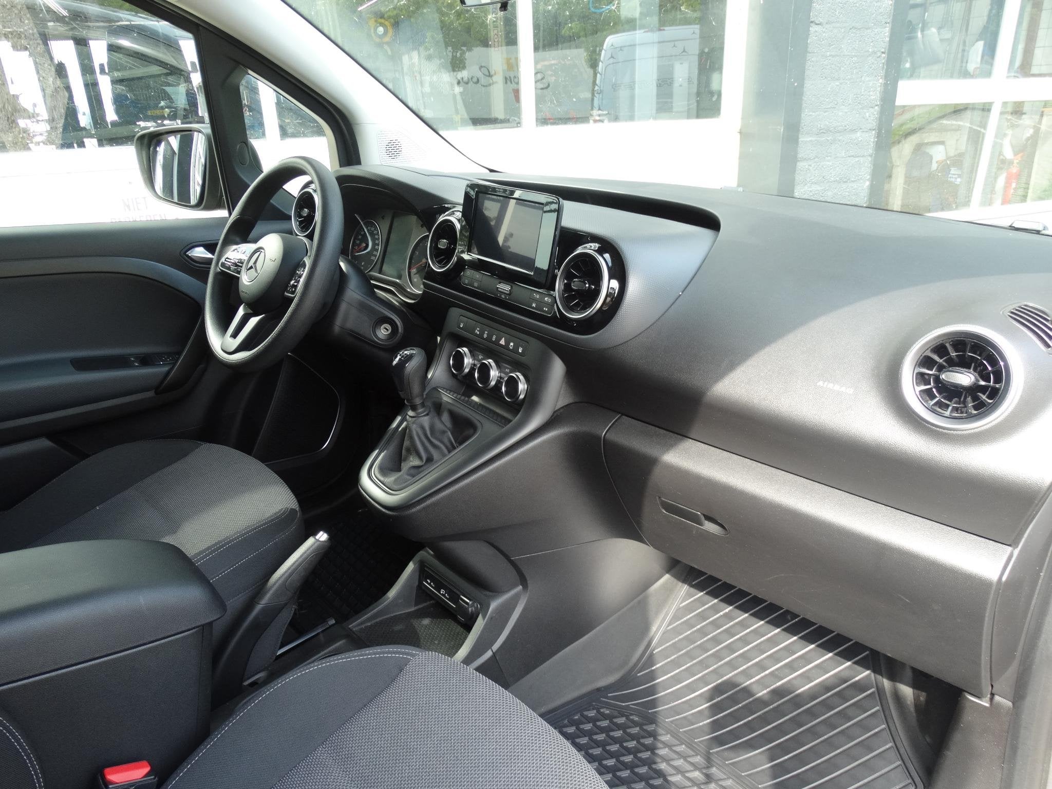 Mercedes-Benz Citan 112 CDI Pro, Voorwielaandrijving, 745 kg, Stof, Gebruikt